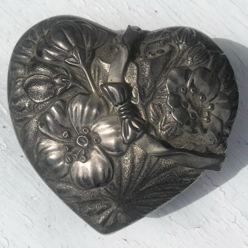 Vintage Heart-Shaped Silver Pewter Floral Trinket Box
